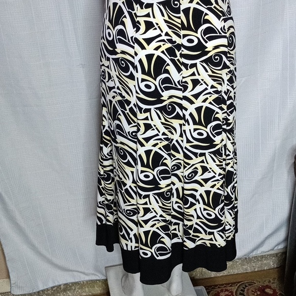 WOMENS DRESS - Picture 4 of 6